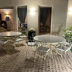 Le 13 ème Ryad ( 6suites avec 7 sdb)