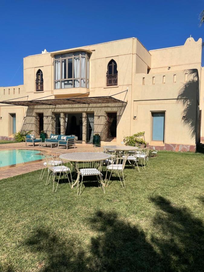 Villa Le 13 ème Ryad ( 6suites avec 7 sdb) *